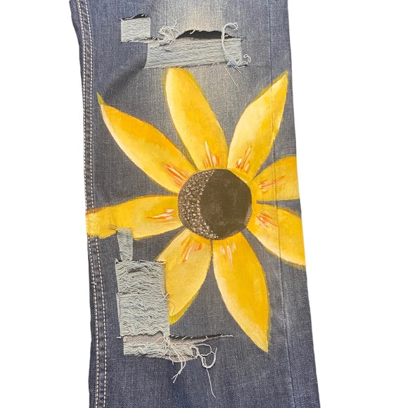 Size 32 Safari Denim Customized Distressed & Painted Jeans - Picture 3 of 15